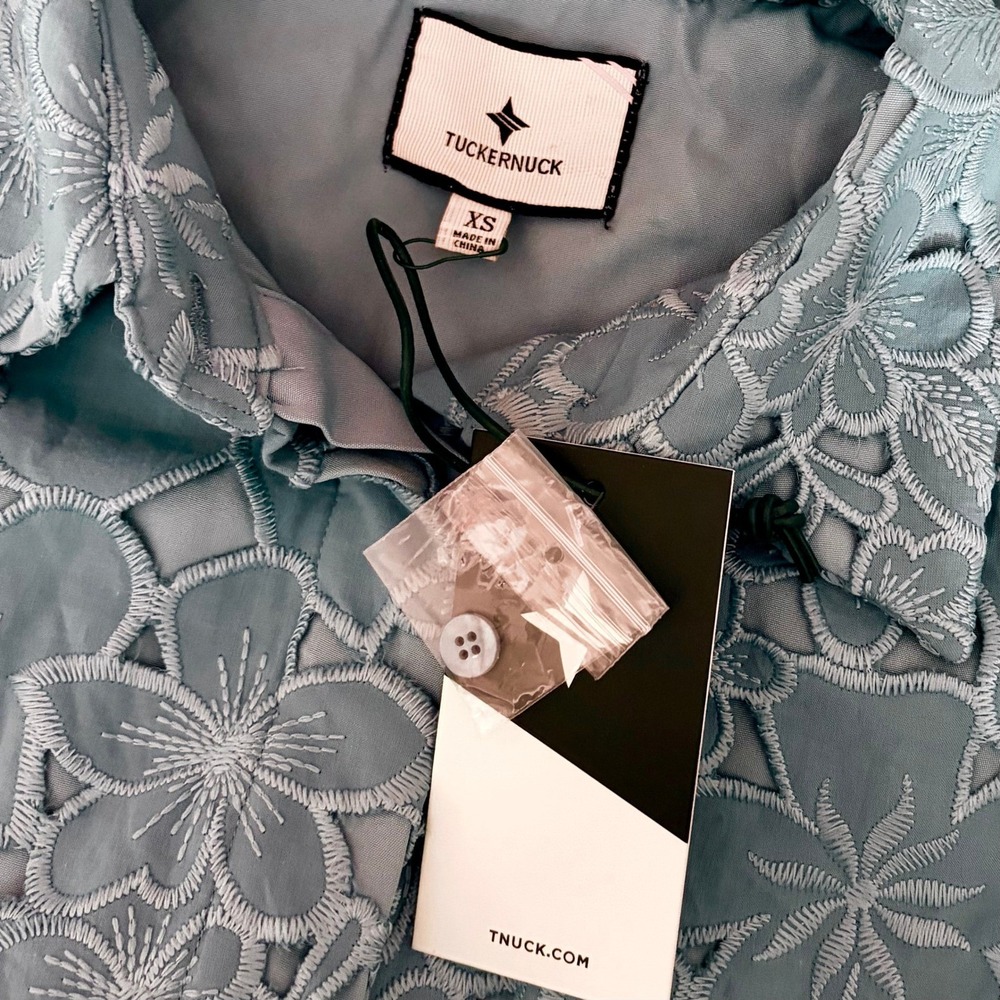 NWT!! TUCKERNUCK Cameo Blue Eyelet Mini Delaney Dress Embroidered Floral X-Small - Picture 12 of 16